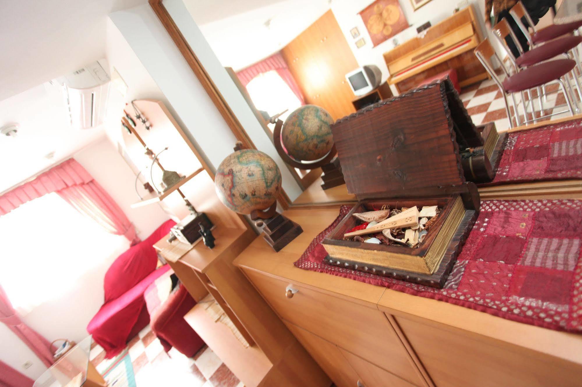 Split Apartments Peric 外观 照片