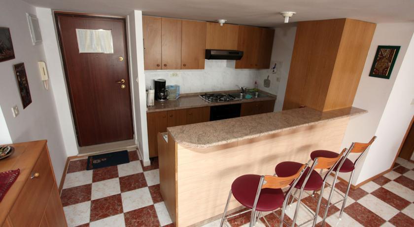 Split Apartments Peric 外观 照片